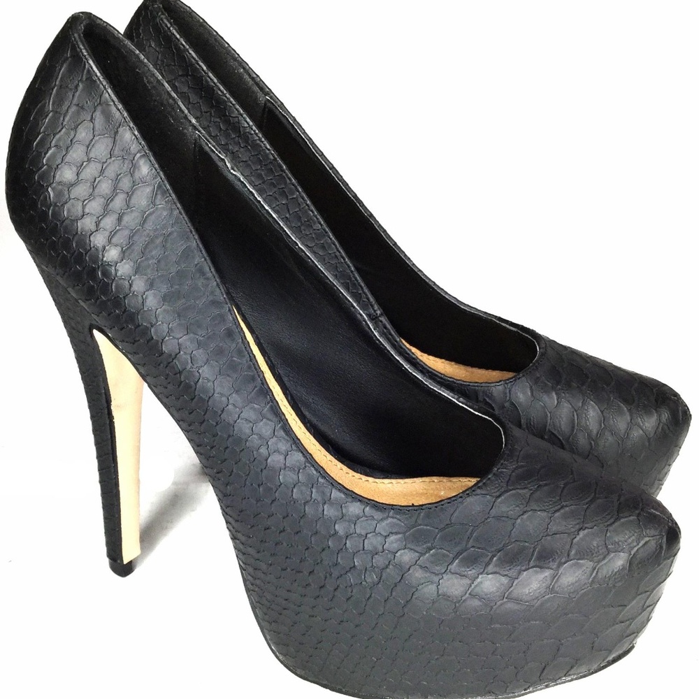 ZUKA Women's High Cigarette Heels Size 7.5 Black